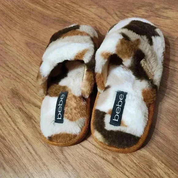 Bebe Animal Print Slide On Slippers, Size 7 - Picture 3 of 5